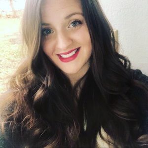 Meet your Posher, Melanie